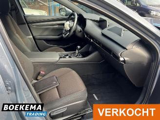 Mazda 3 2.0 e-SkyActiv-G M Hybrid Virtual Keyless Bose Navi picture 23