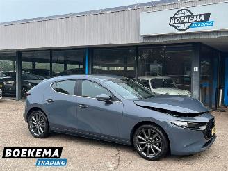 Schadeauto Mazda 3 2.0 e-SkyActiv-G M Hybrid Virtual Keyless Bose Navi 2019/6