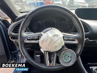 Mazda 3 2.0 e-SkyActiv-G M Hybrid Virtual Keyless Bose Navi picture 26