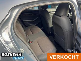 Mazda 3 2.0 e-SkyActiv-G M Hybrid Virtual Keyless Bose Navi picture 22