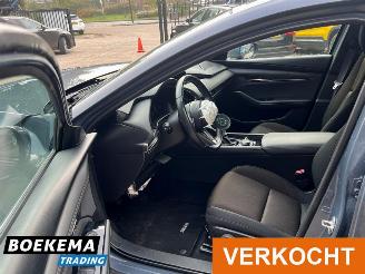 Mazda 3 2.0 e-SkyActiv-G M Hybrid Virtual Keyless Bose Navi picture 17