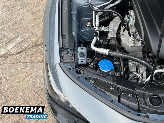 Mazda 3 2.0 e-SkyActiv-G M Hybrid Virtual Keyless Bose Navi picture 11