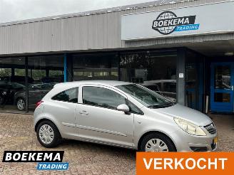 krockskadad bil auto Opel Corsa 1.2-16V Enjoy Trekhaak Metalic 2006/11