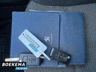 Peugeot Partner 120 1.6 HDI Navigatie Airco Schuifdeur Cruise picture 24