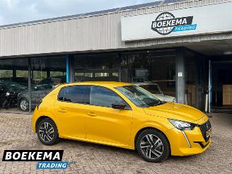 Auto incidentate Peugeot 208 1.2 Allure 100pk Led Navigatie Climate Cruise PDC 2023/5