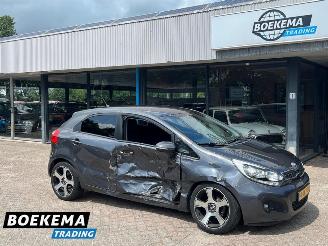 Coche accidentado Kia Rio 1.2 CVVT Super Pack Keyless Climate Cruise PDC 2013/5