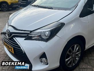 Toyota Yaris 1.3 VVT-i Navigatie Cruise Airco Camera Trekh. picture 8