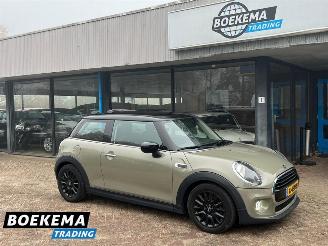Avarii autoturisme Mini Cooper 1.5 Automaat Keyless Led Navi Cruise Airco 2019/11