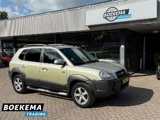 Coche accidentado Hyundai Tucson 2.7i V6 4WD Style Automaat Leer Climate Cruise 2006/1