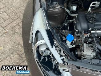 Kia Rio 1.4 CVVT 110PK Super Pack Leer Open-Dak Navigatie Stoelverw picture 11