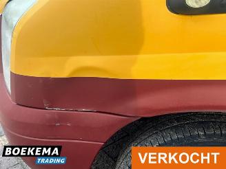 Ford Transit 300S 2.2 TDCI 9-Persoons Airco picture 8