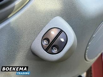 Ford Transit 300S 2.2 TDCI 9-Persoons Airco picture 23