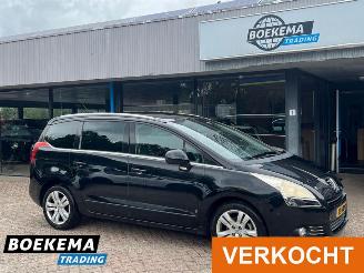 krockskadad bil auto Peugeot 5008 2.0 HDI 7-Pers Aut Clima Cruise Navi PDC Trek. 2011/9