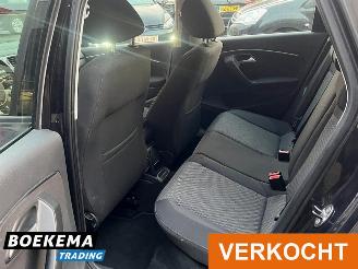 Volkswagen Polo 1.2 TSI Highline 110PK DSG Stoelverwarming Navigatie Camera Climate picture 18