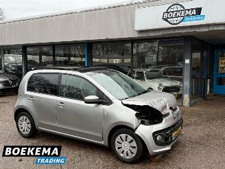 Schadeauto Volkswagen Up! 1.0 High Up! Panorama Airco PDC Cruise 5-Deurs 2013/9
