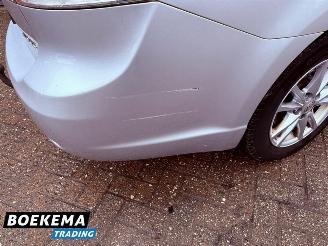 Toyota Avensis wagon 1.8 VVTi Navigatie Camera Climate Cruise picture 17