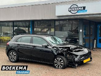 Schadeauto Mercedes A-klasse 180 Business Line Facelift Navi Camera Clima SHZ 2023/5
