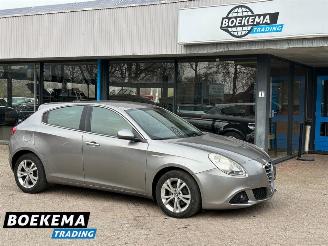 Auto incidentate Alfa Romeo Giulietta 1.6 JTDm Distinctive Leer Climate PDC Trekhaak Cruise 2010/9