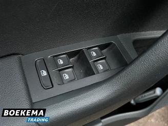 Skoda Octavia Combi 1.0 TSI Ambition Led Cruise Climate PDC picture 18