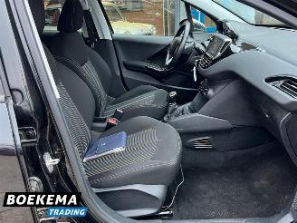 Peugeot 208 1.2 PureTech Urban Soul 5-Drs Navi Cruise Airco PDC Trekh. picture 28