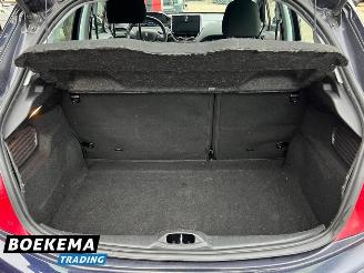 Peugeot 208 1.2 VTi Allure Led Navi Climate Cruise picture 13