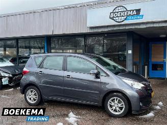 krockskadad bil auto Toyota Verso S 1.3 VVT-i Aspiration Automaat Airco Camera 2011/3