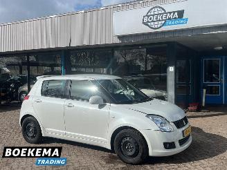 Damaged car Suzuki Swift 1.3 Shogun Airco Cruise 2009/1