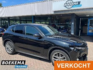 uszkodzony samochody osobowe Alfa Romeo Stelvio 2.0 T AWD Super Stoel-/Stuur Verwarming Memory Keyless 2018/6