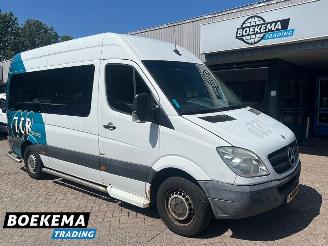 Vaurioauto  passenger cars Mercedes Sprinter 313 2.2 CDI 366 Automaat Rolstoellift 9-Persoons Airco 2013/5