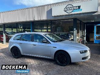 Vaurioauto  passenger cars Alfa Romeo 159 1.8 mpi Business Airco Elektrische Ramen 2007/1