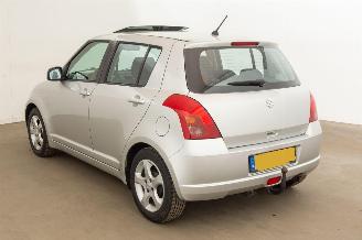 Suzuki Swift 1.3 Shogun picture 3