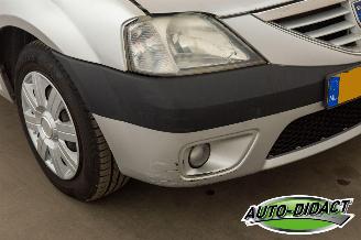 Dacia Logan 1.6-16V Lauréate 7p. picture 23