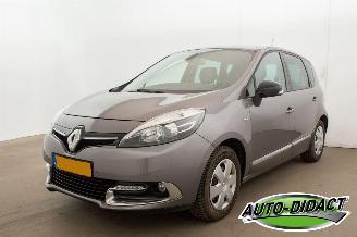 Vrakbiler auto Renault Scenic 1.2 TCE Bose Navi 2016/2