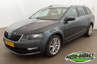 krockskadad bil auto Skoda Octavia 1.0 TSI Automaat Clima Navi Greentech Clever Edition 2019/8