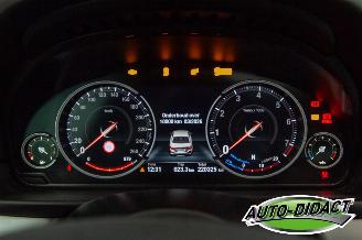 BMW 5-serie 520i Automaat Leder Pano Clima Navi Upgrade Edition picture 6