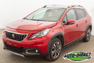 krockskadad bil auto Peugeot 2008 1.2 Clima Navi Pano 111.327 km 2018/11