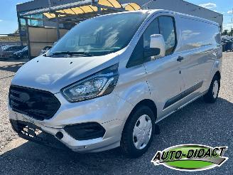 krockskadad bil bedrijf Ford Transit Custom 2.0 Automaat Clima MOTOR LOOPT 2020/6