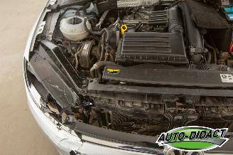 Volkswagen Golf 1.4 TSI Automaat Clima Navi Halfleder picture 31