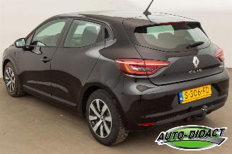 Renault Clio 1.6 E-Tech Hybrid Automaat 59.938 km Clima 145 Equilibre picture 3