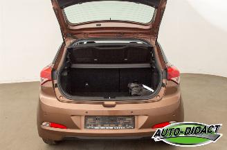 Hyundai I-20 1.4 Automaat 63.407 km Airco picture 39
