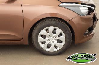 Hyundai I-20 1.4 Automaat 63.407 km Airco picture 36