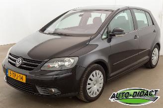 Vaurioauto  passenger cars Volkswagen Golf plus 1.6 FSI Automaat Airco 2006/8
