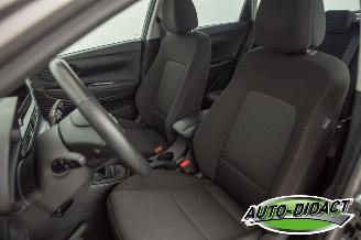 Hyundai I-20 1.0 T-GDI 86.971 km Clima Navi Camera Comfort Smart picture 27