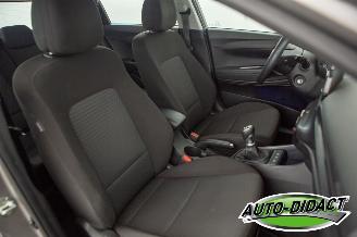Hyundai I-20 1.0 T-GDI 86.971 km Clima Navi Camera Comfort Smart picture 20
