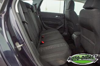 Peugeot 308 1.6 Clima Navi picture 21