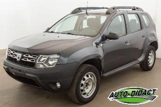 krockskadad bil auto Dacia Duster 1.6 63.382 km 2014/4