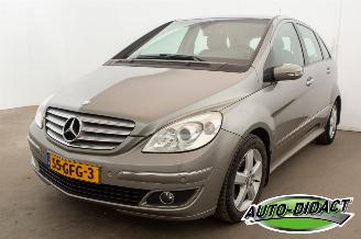 skadebil auto Mercedes B-klasse 170 Automaat Airco 2008/6