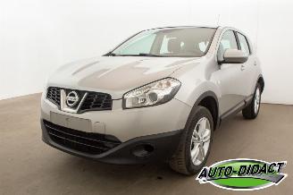Vaurioauto  passenger cars Nissan Qashqai 1.5 dCi Clima 2010/10