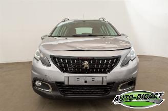 krockskadad bil auto Peugeot 2008 1.2 Airco Navi 78.059 km 2018/10