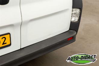 Nissan Primastar Minibus 2.0 dCi 9persoons L1H1 Visia picture 24